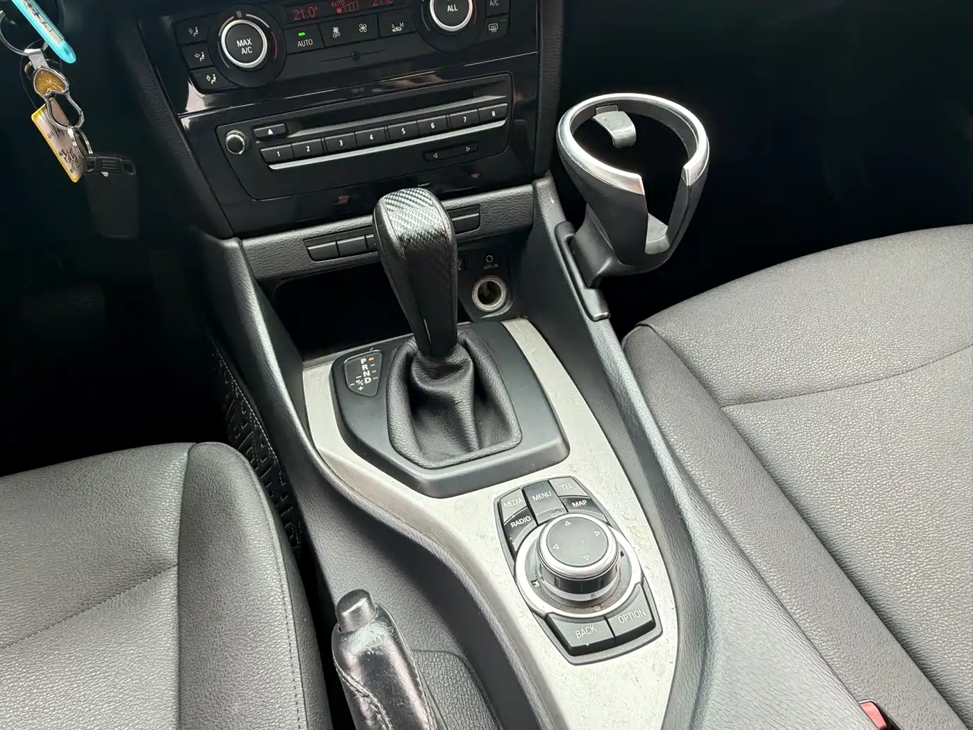 BMW X1 2013 sDrive18i Leading фото 12