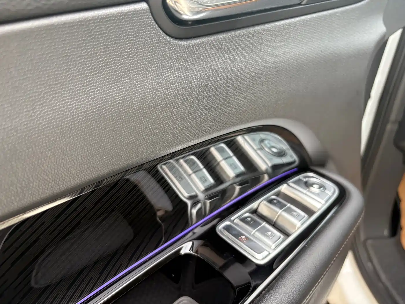 Hongqi HONGQI HS3 PHEV