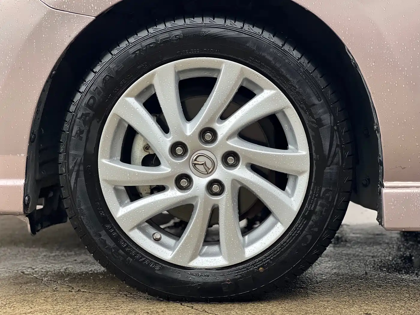 Mazda Mazda5 2011 2011 2.0L Automatic Luxury