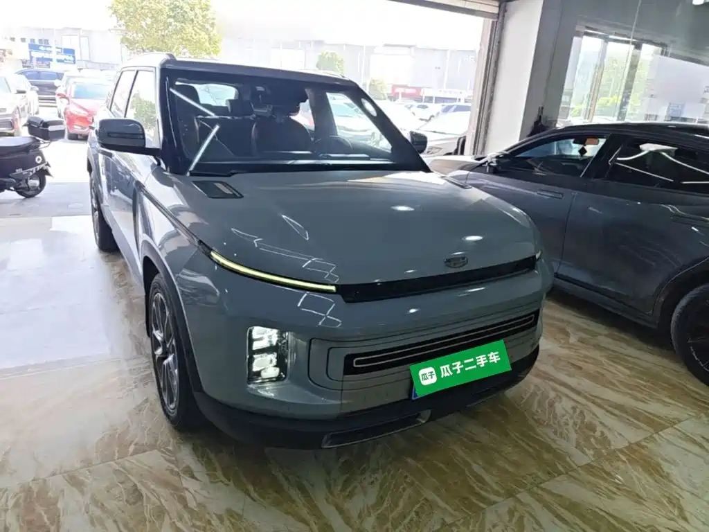 Фото 4 - Geely ICON