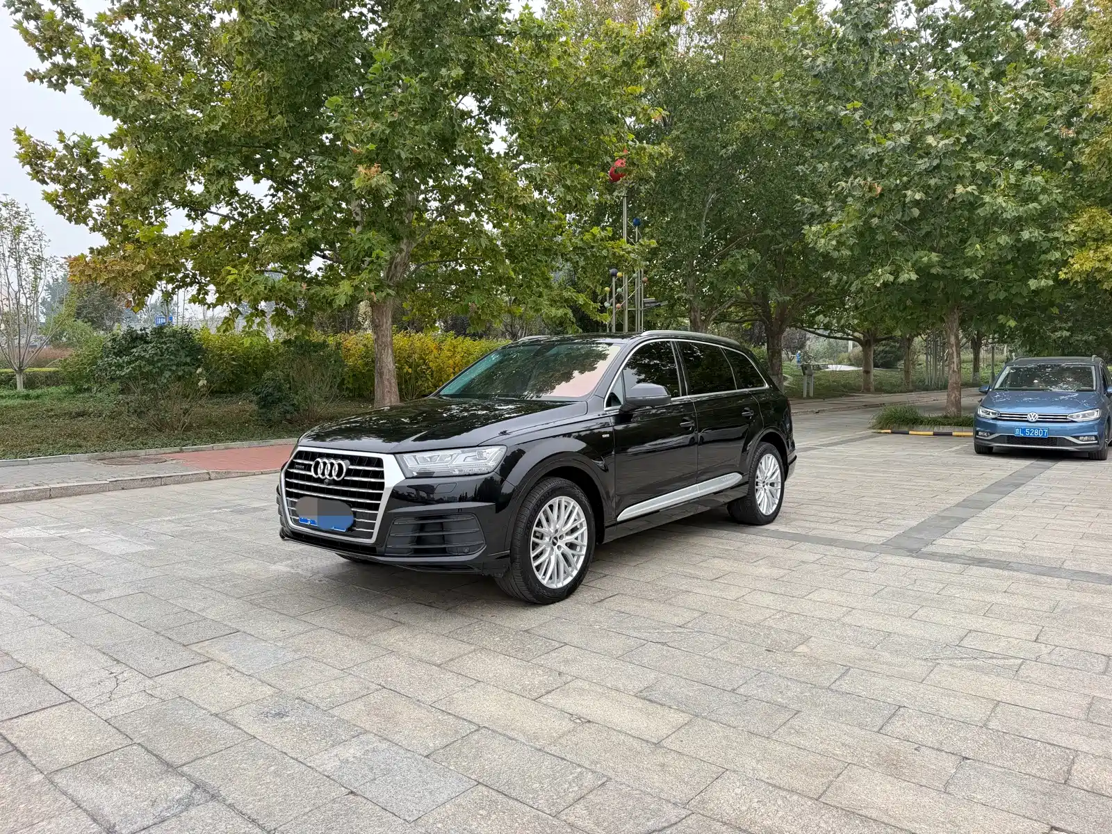 Photo 1 - Audi Q7