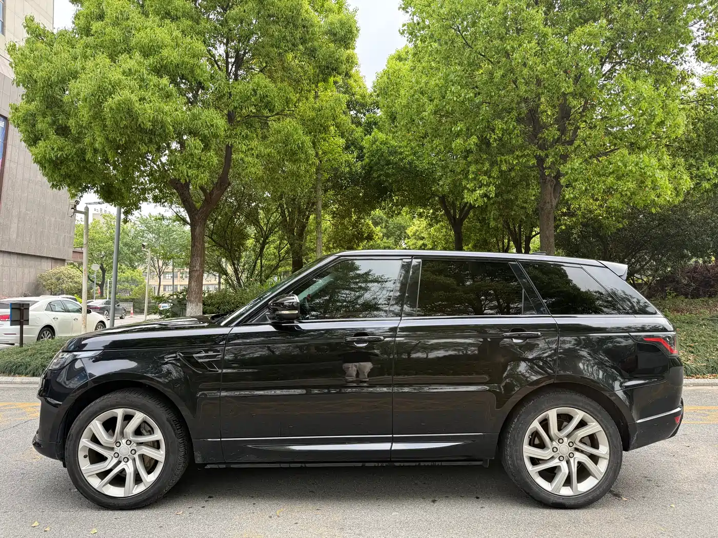 Land Rover Range Rover Sport 2018 3.0 SC V6 HSE DYNAMIC фото 3