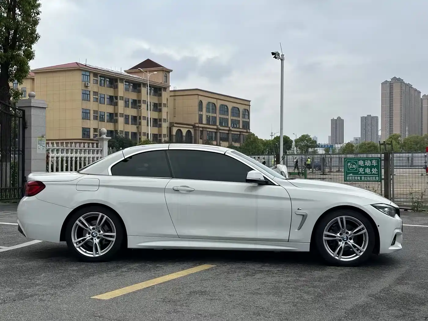 BMW 4 Series 2019 425i Convertible M Sport Package фото 3