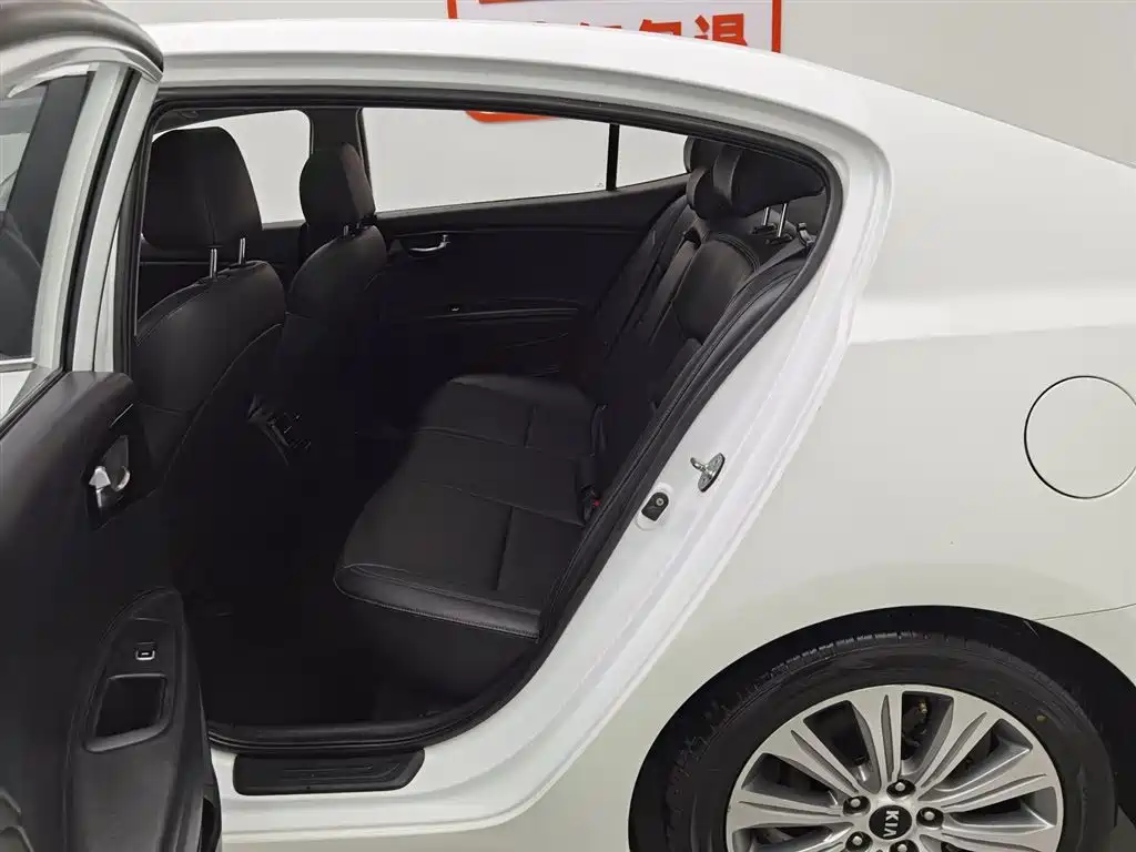 Kia K4 2017 1.8L Automatic GLS Special фото 15