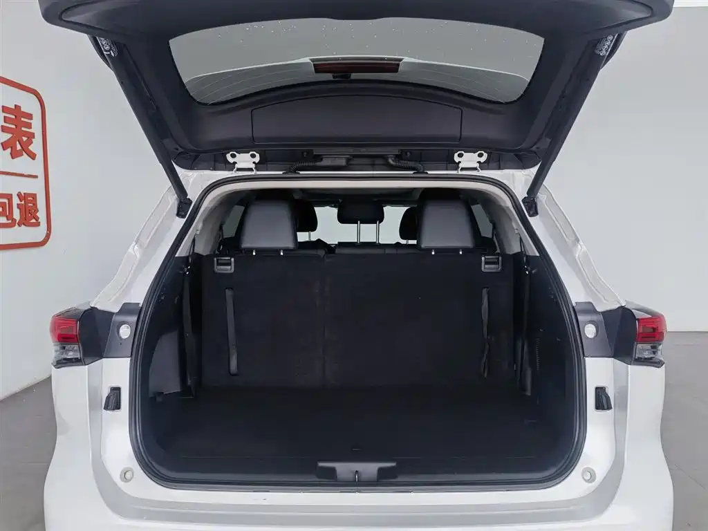 Toyota Highlander 2022 Model Dual Engine 2.5L 4WD Premium Edition 7-Seater фото 16