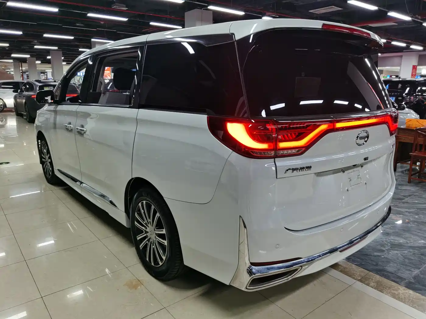 GAC Trumpchi Trumpchi M8 2023 Leading Series 390T Prestige Edition фото 10