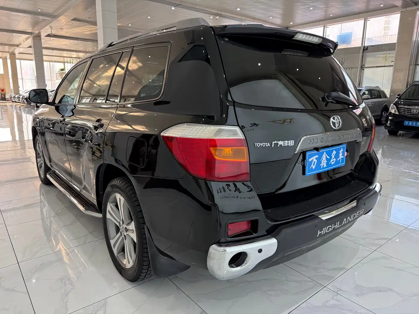 Toyota Highlander 2011 2.7L 2WD 7-seat Luxury фото 15