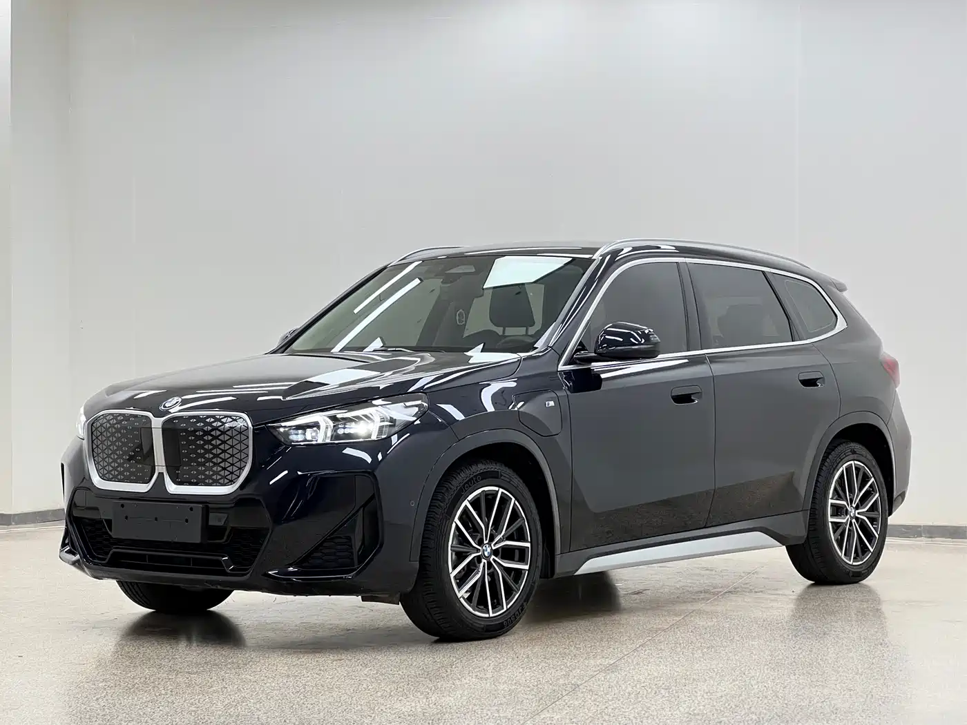 BMW iX1 2025 2025 eDrive25L M Sport Package