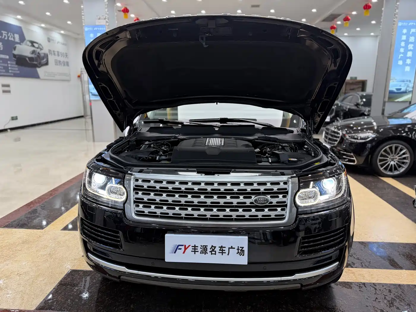 Land Rover Range Rover 2017 3.0 SC V6 Vogue LWB (Long Wheelbase) фото 24