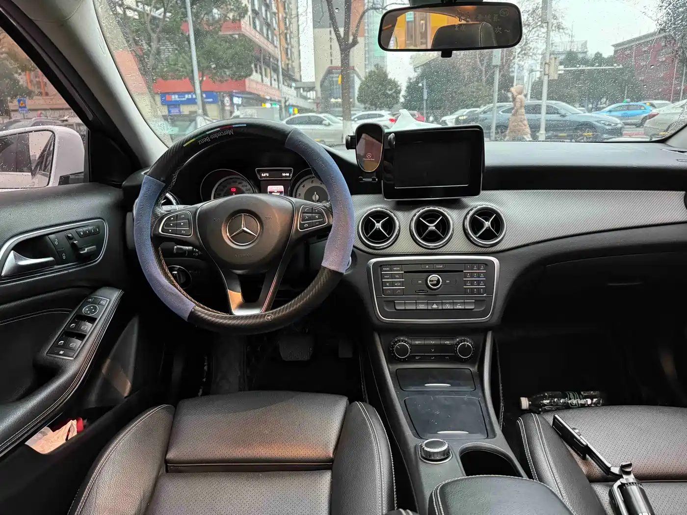 Mercedes-Benz GLA 2016 GLA 200 Dynamic фото 12