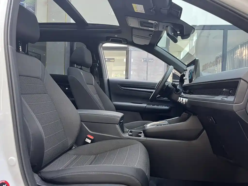 Honda CR-V New Energy 2023 2023 2.0L e:PHEV Pioneer Edition