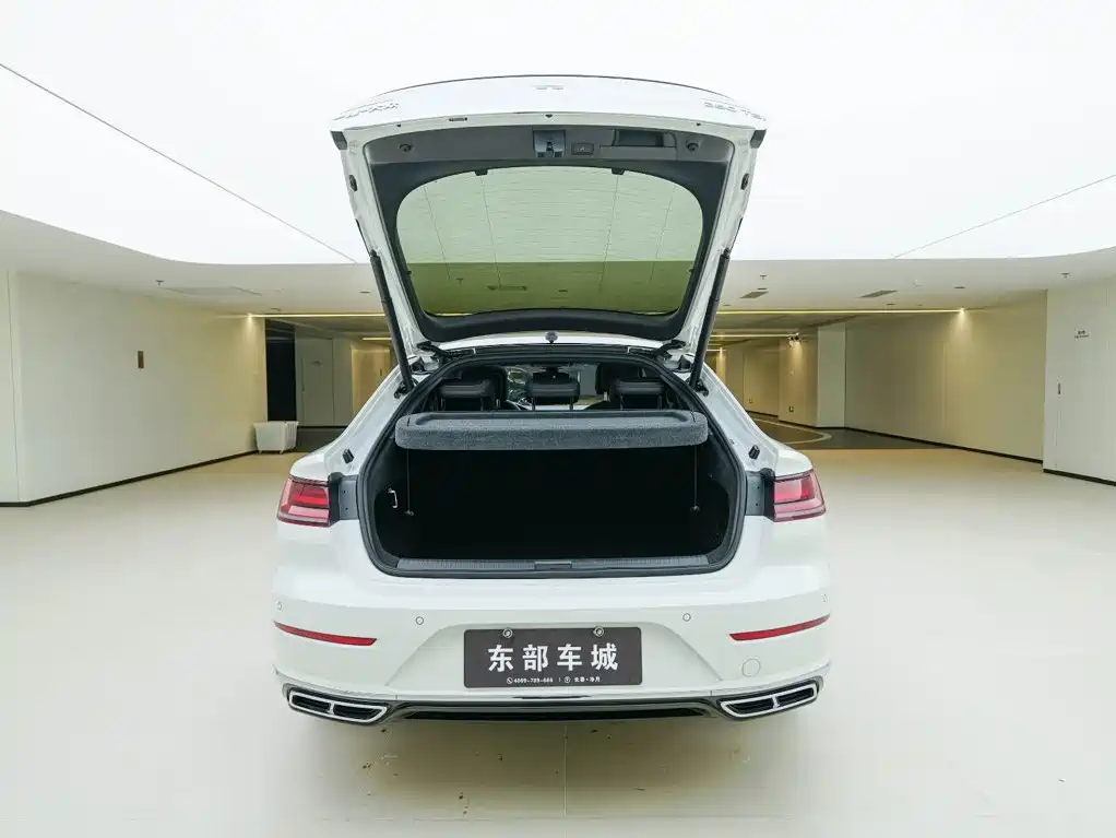 Photo 8 - Volkswagen CC