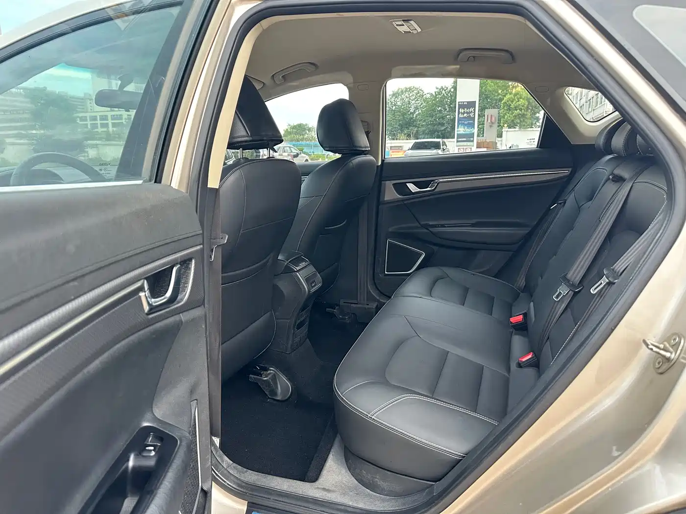 GEELY AUTOMOBILE EMGRAND GS