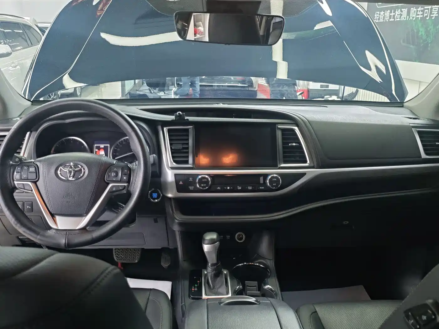 Toyota Highlander 2018 2.0T 4WD Ultimate 7-seater China VI фото 12