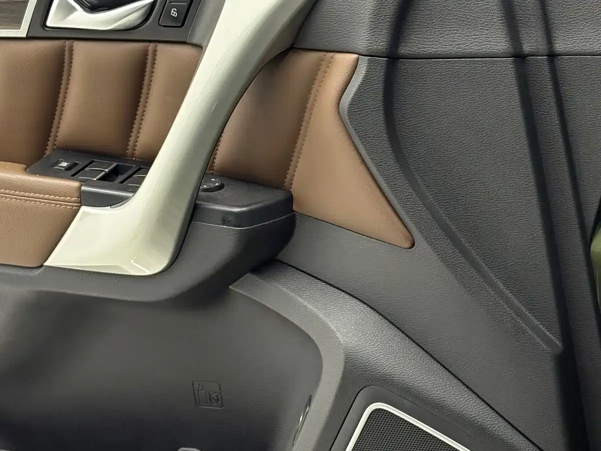 Photo 12 - Haval H9