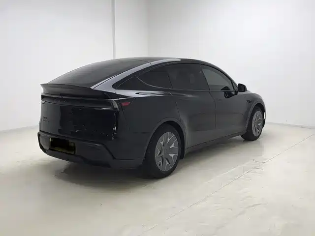 Tesla Model Y L 2026 2025 Facelift Long Range AWD