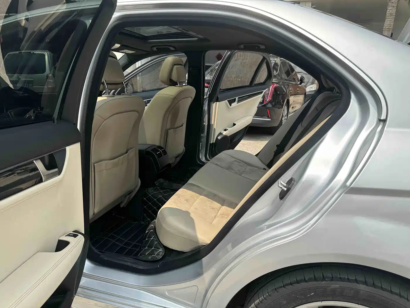 Mercedes-Benz C-Class 2013 C 260 Fashion Grand Edition фото 8
