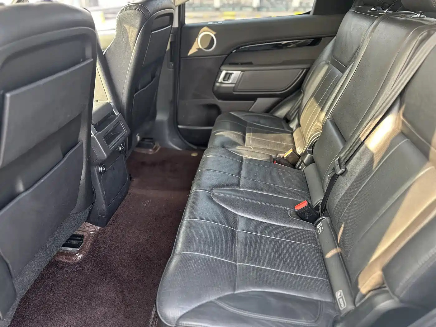 Land Rover Discovery 2017 3.0 SC V6 SE фото 14