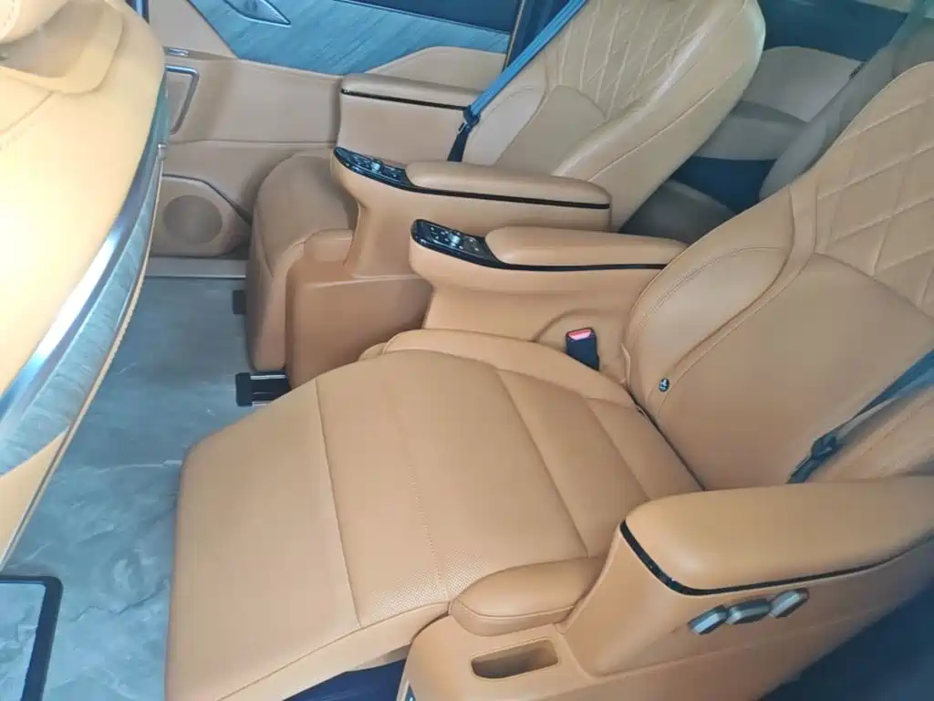 WEY Alpine 2025 2025 AWD Alpine 8