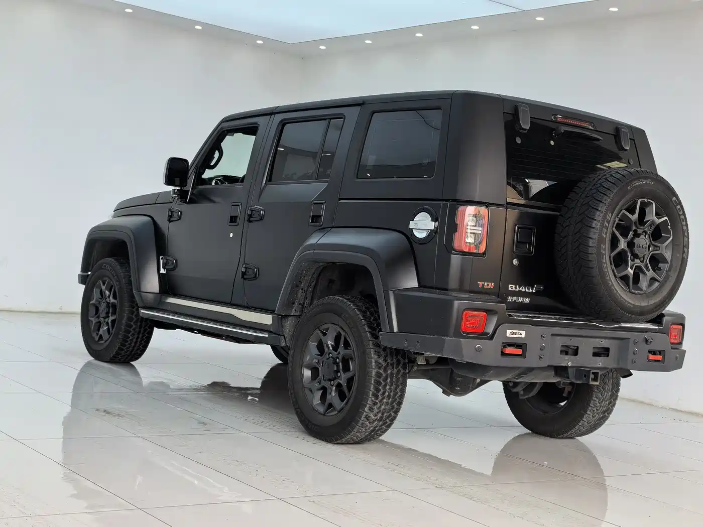 BAIC ORV Beijing Offroad BJ40 2023 2.0T Auto 4WD Urban Hunter Knight Edition фото 10