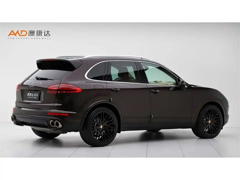Porsche Cayenne 2016 Cayenne Platinum Edition 3.0T фото 3