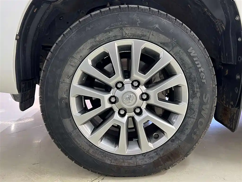 Toyota Prado 2018 3.5L Automatic TX-L Rear-mounted Spare Tire фото 10