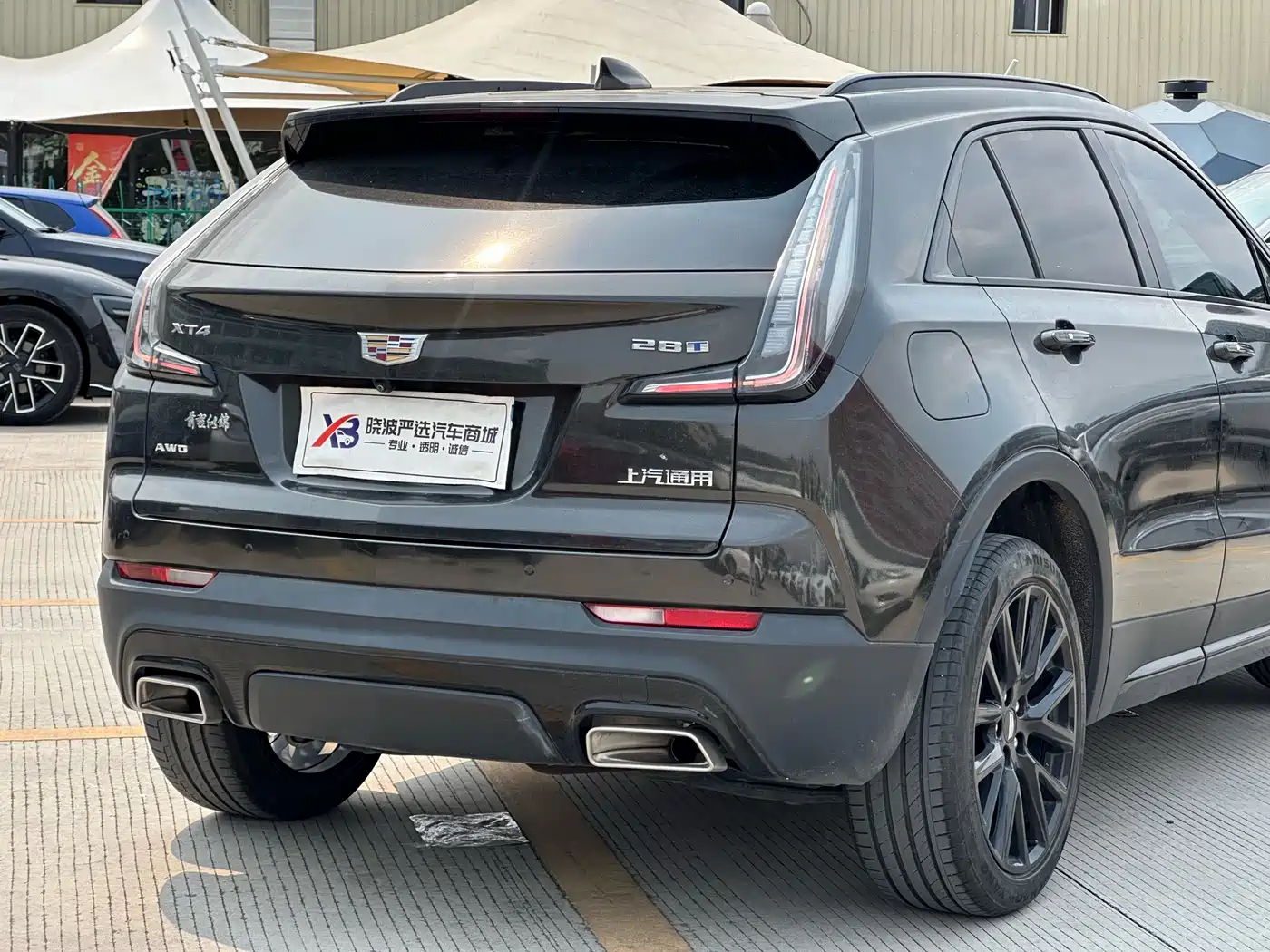 CADILLAC XT4