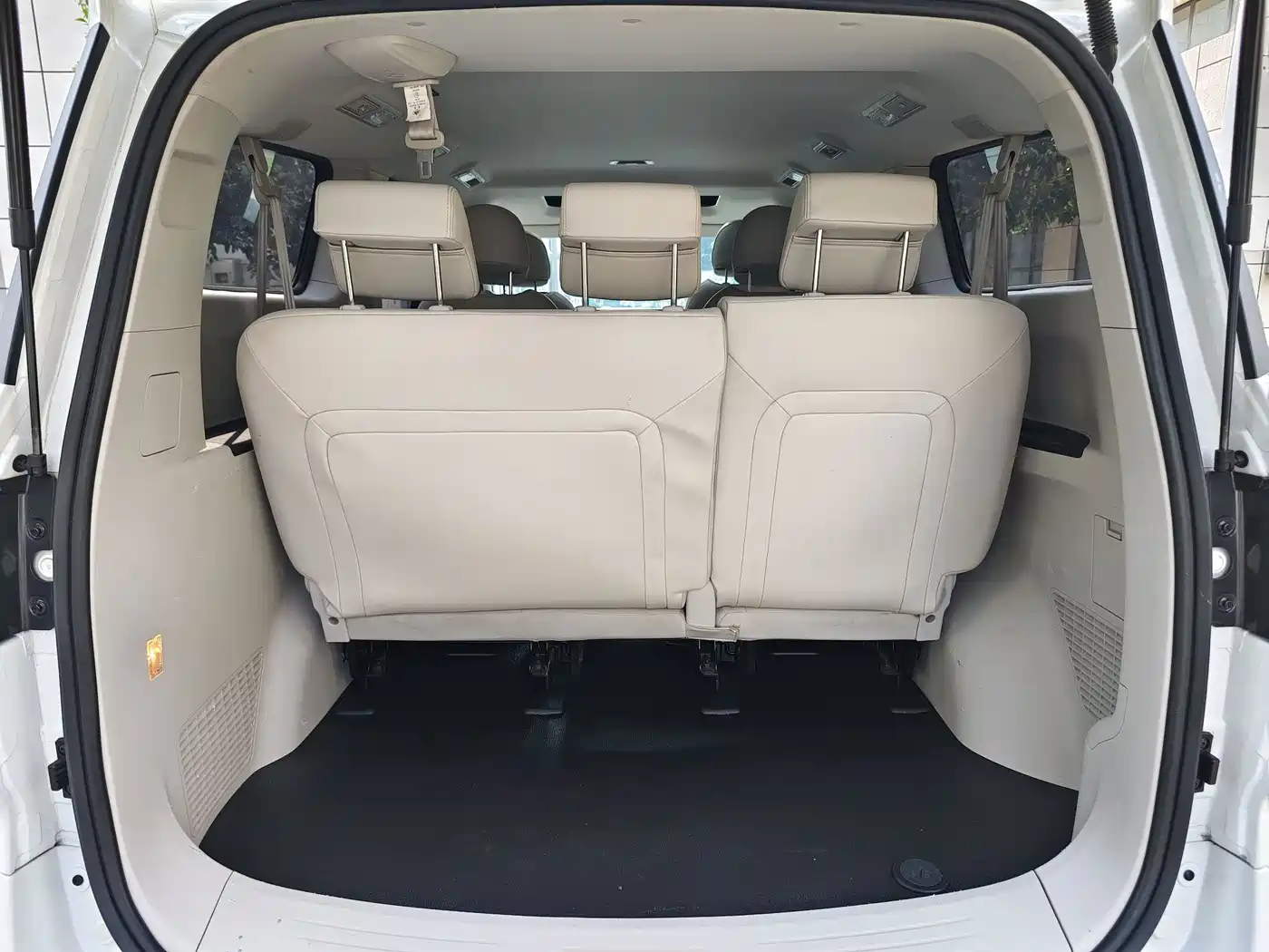 SAIC Maxus Maxus G10 2022 2022 2.0T Auto Elite Edition Petrol 7-Seater