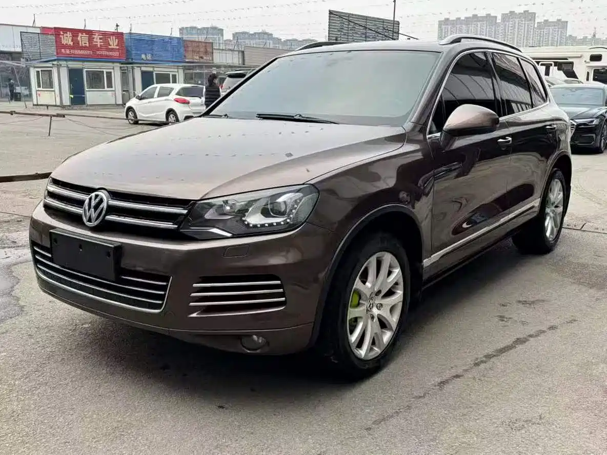 Volkswagen Touareg 2011 3.0TSI Standard фото 3