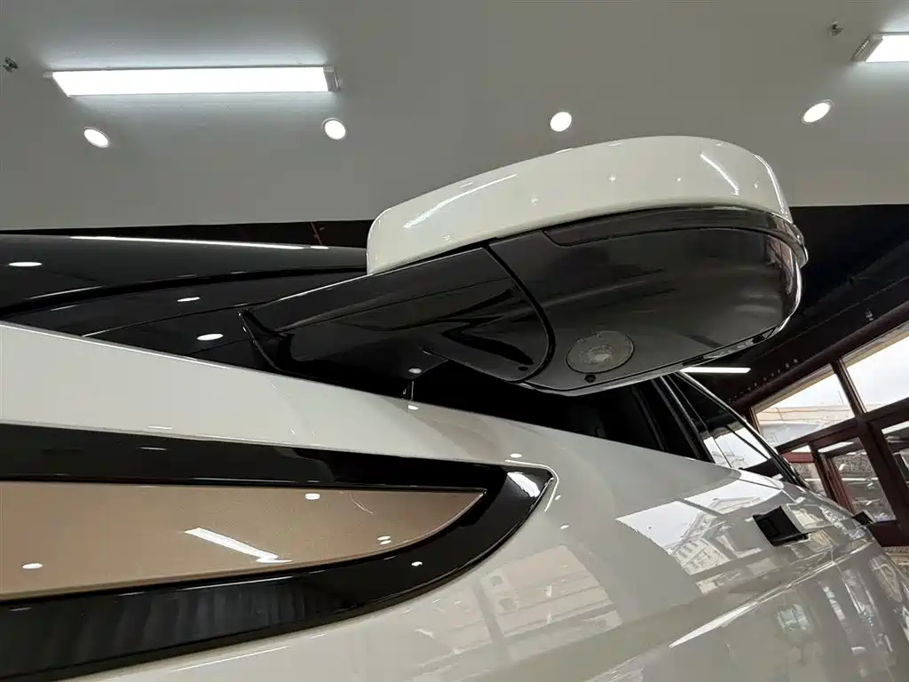 Land Rover Range Rover Evoque 2020 249PS R-DYNAMIC S Sport Edition фото 14