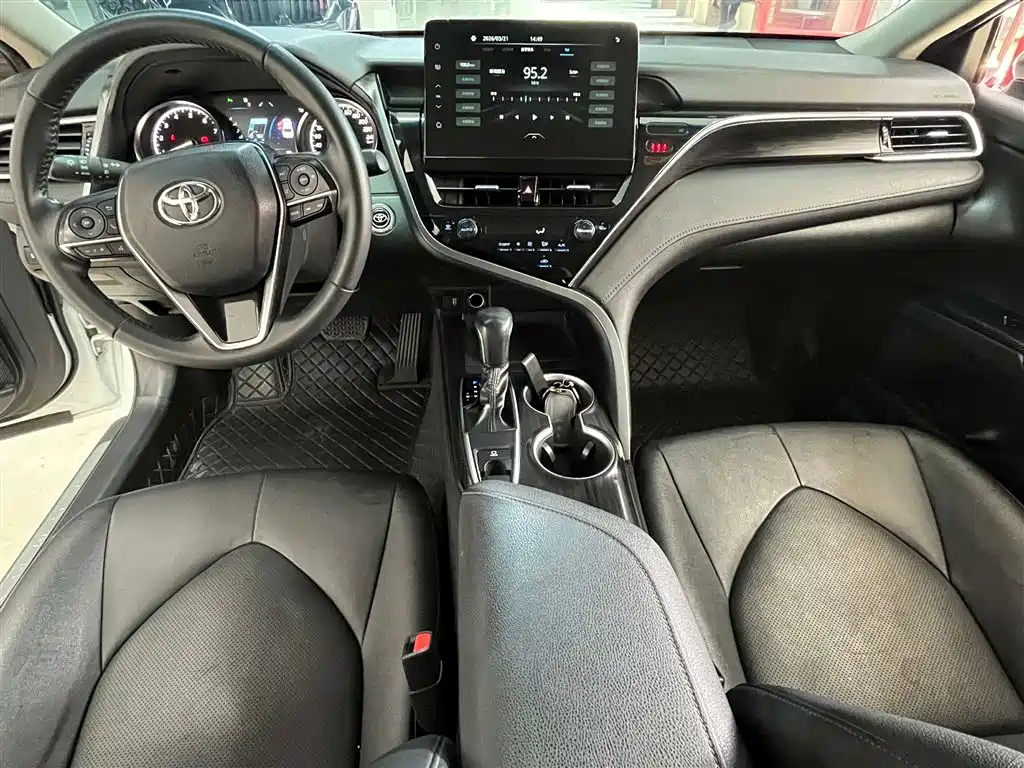 Toyota Camry 2021 2.0G Luxury Edition фото 13