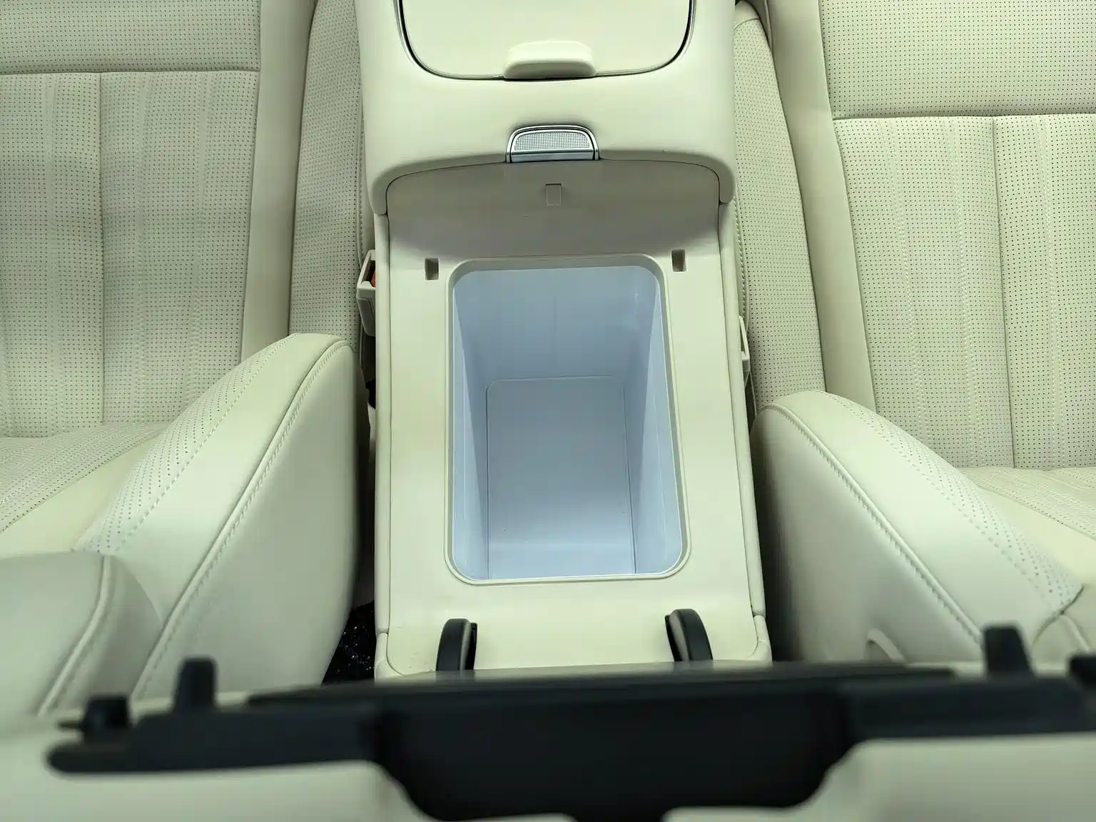 Photo 16 - BYD Seal 08