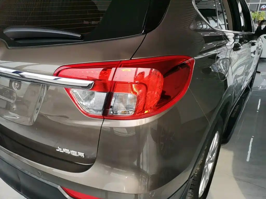 Фото 8 - Buick Envision Plus