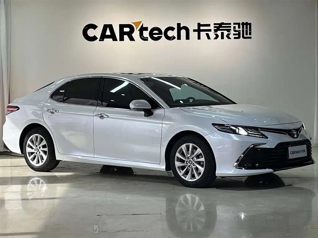 Toyota Camry 2021 2.0G Luxury Edition фото 2