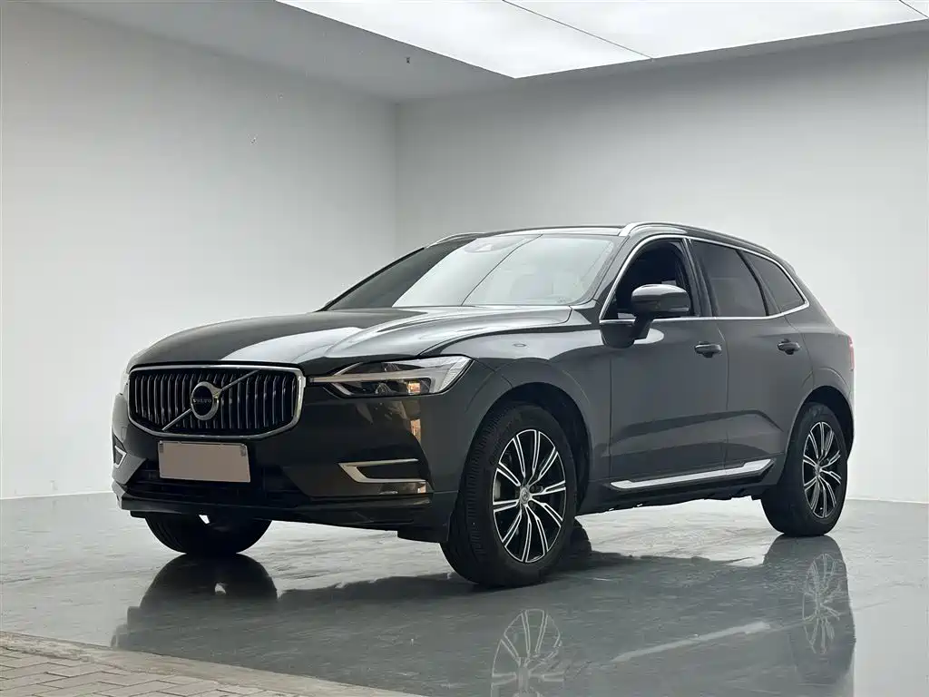 Фото 1 - Volvo XC60