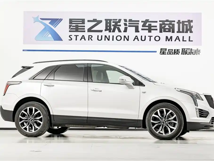 CADILLAC XT5