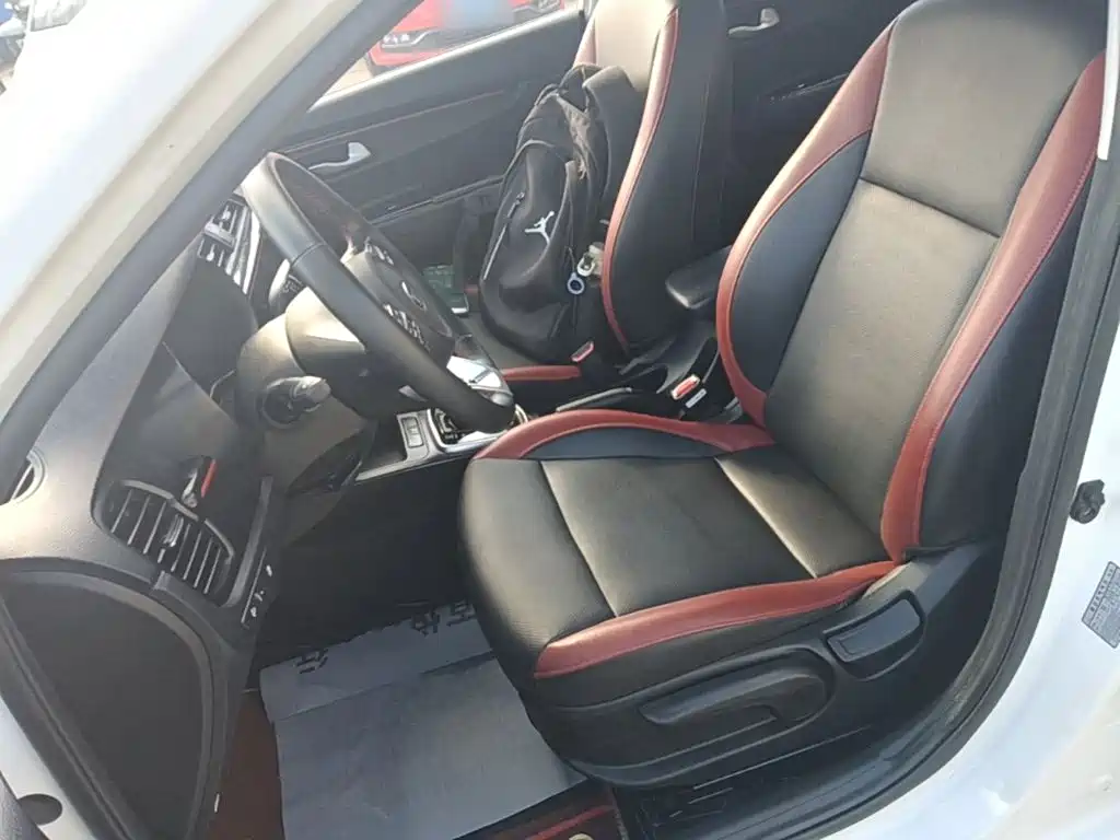 Kia KX CROSS 2019 2019 1.6L Automatic Smart Sunroof Edition China VI