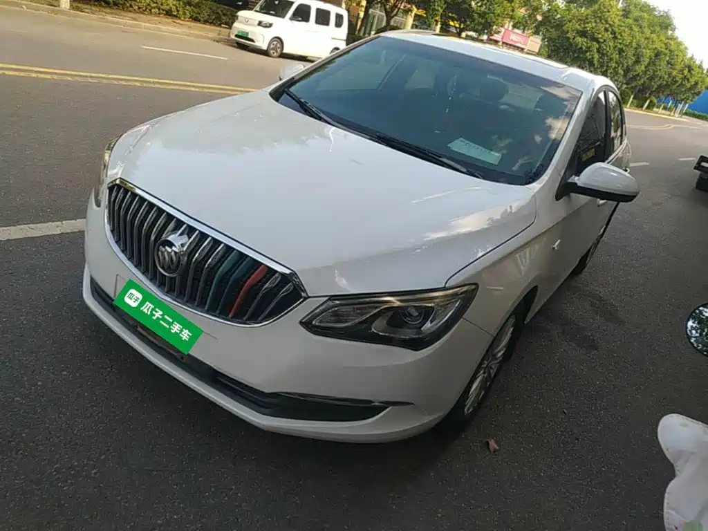 Photo 2 - Buick Excelle