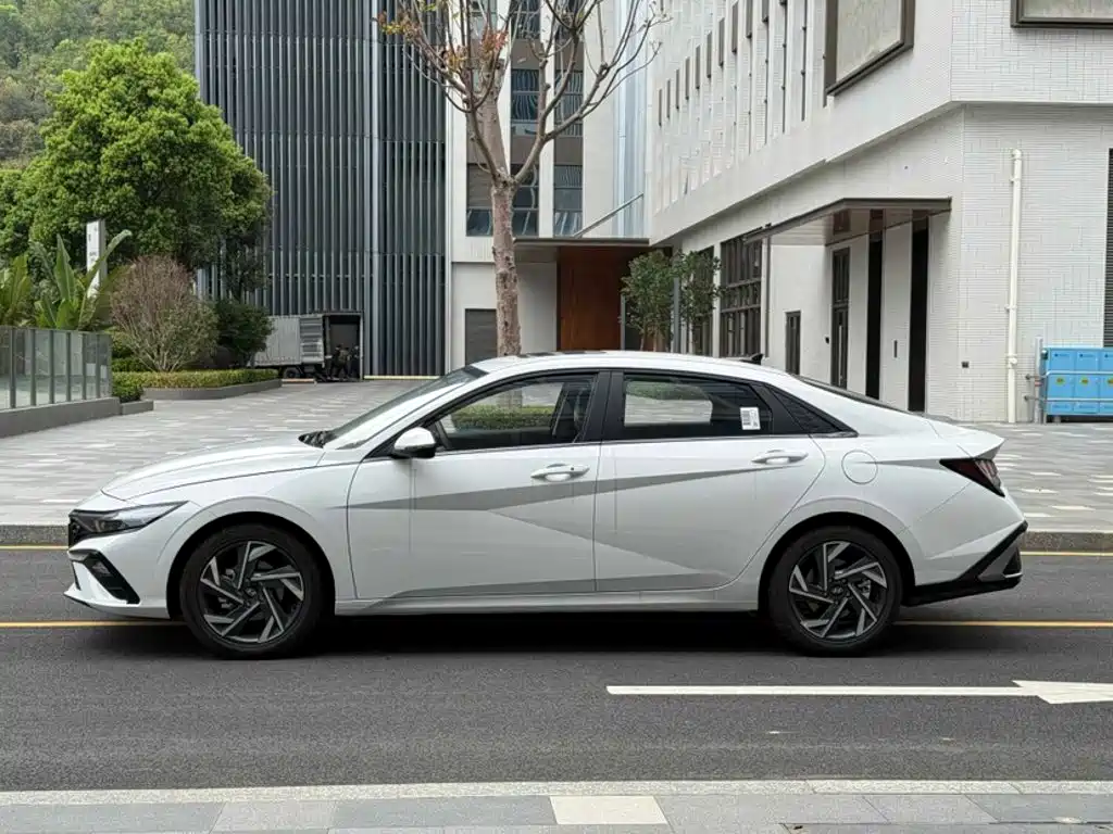 Hyundai Elantra 2026 2023 1.5L CVT GLX Elite Edition