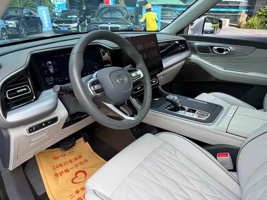 صورة 5 - GAC Trumpchi GS8