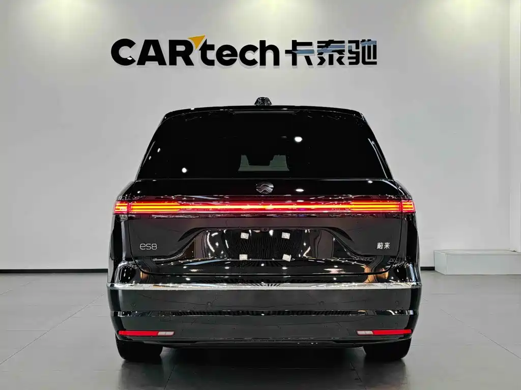 NIO ES8 2026 2025 Model 6-Seat Executive Luxury Edition