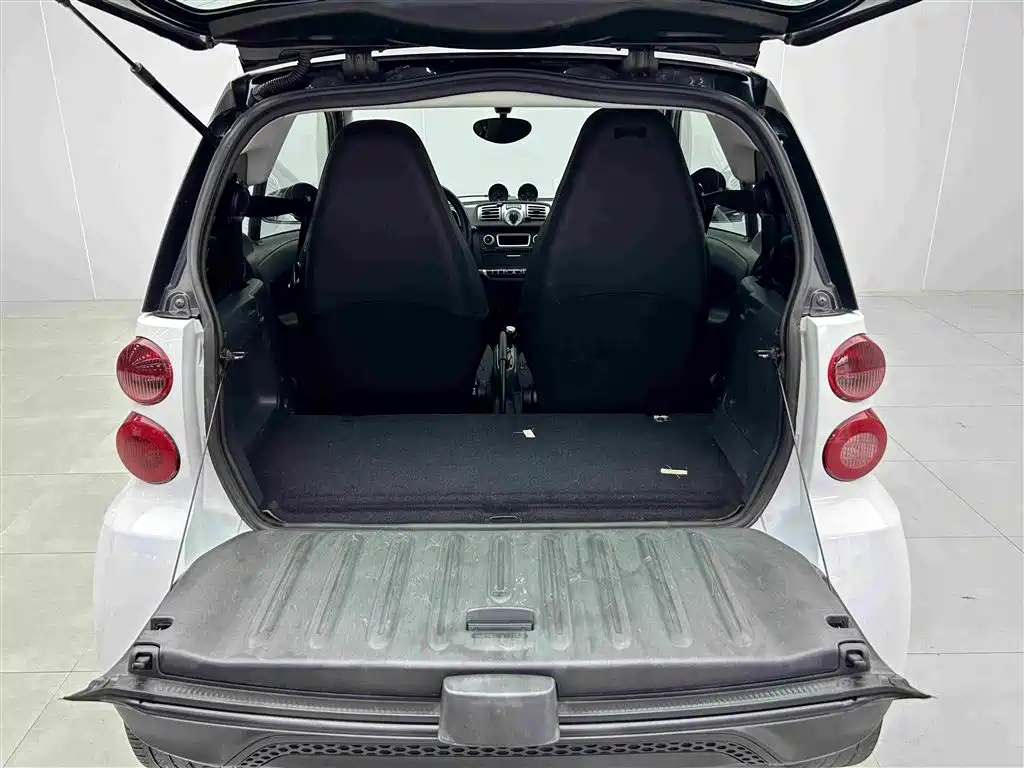 smart fortwo 2013 2012 1.0 MHD Hardtop Standard