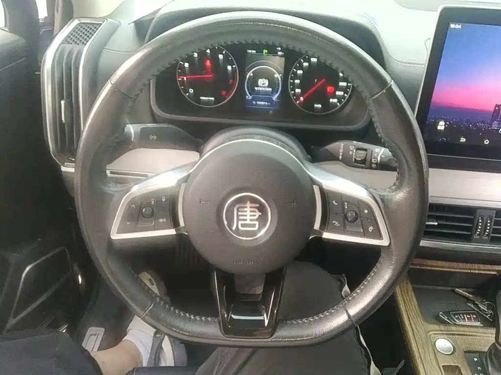 BYD Tang 2020 2019 2.0T Automatic Smart Connect Delight 7-seater China VI