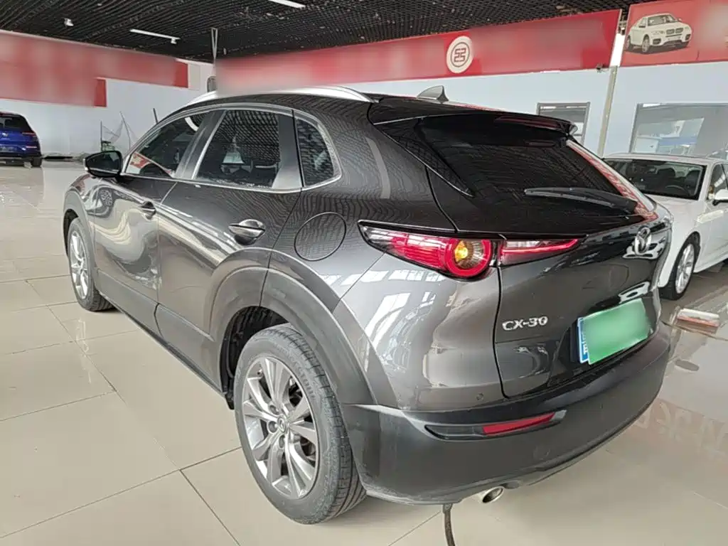 Photo 5 - Mazda CX-30