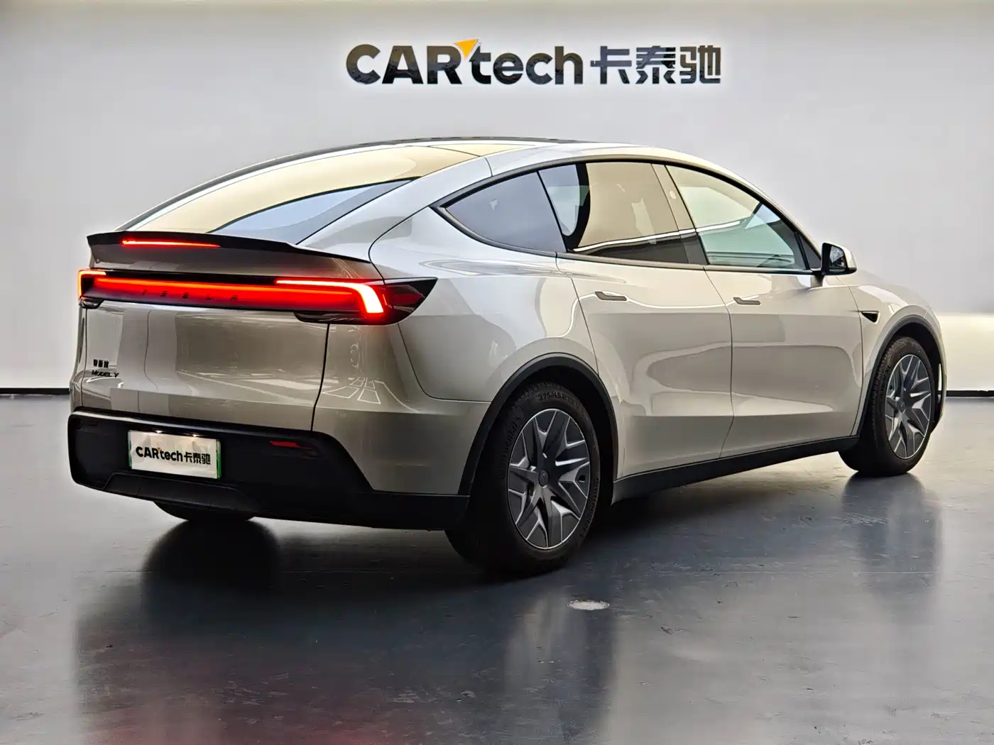 Tesla Model Y L 2026 2025 Facelift Long Range AWD