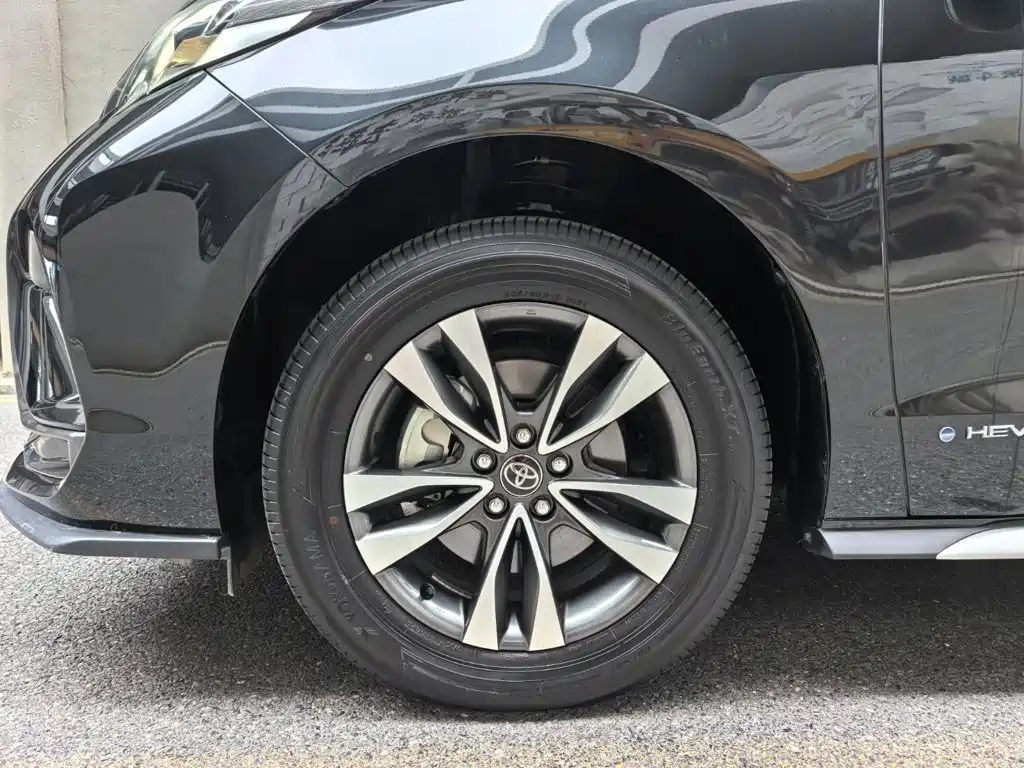 Toyota Granvia 2025 2024 2.5L Hybrid Premium PLUS 4WD Edition