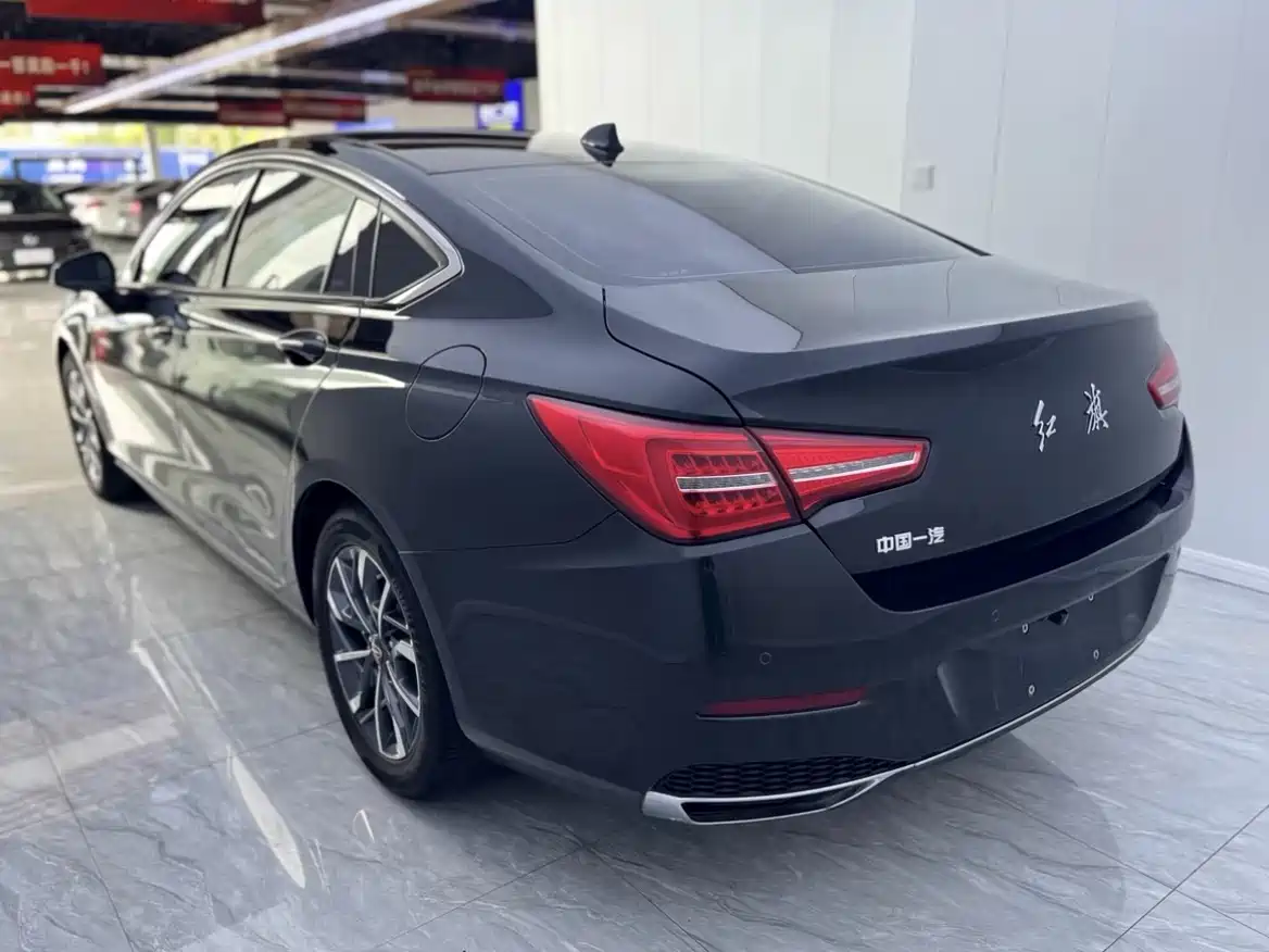 Hongqi H5 2020 1.5T DCT Qi Rhythm Edition фото 9