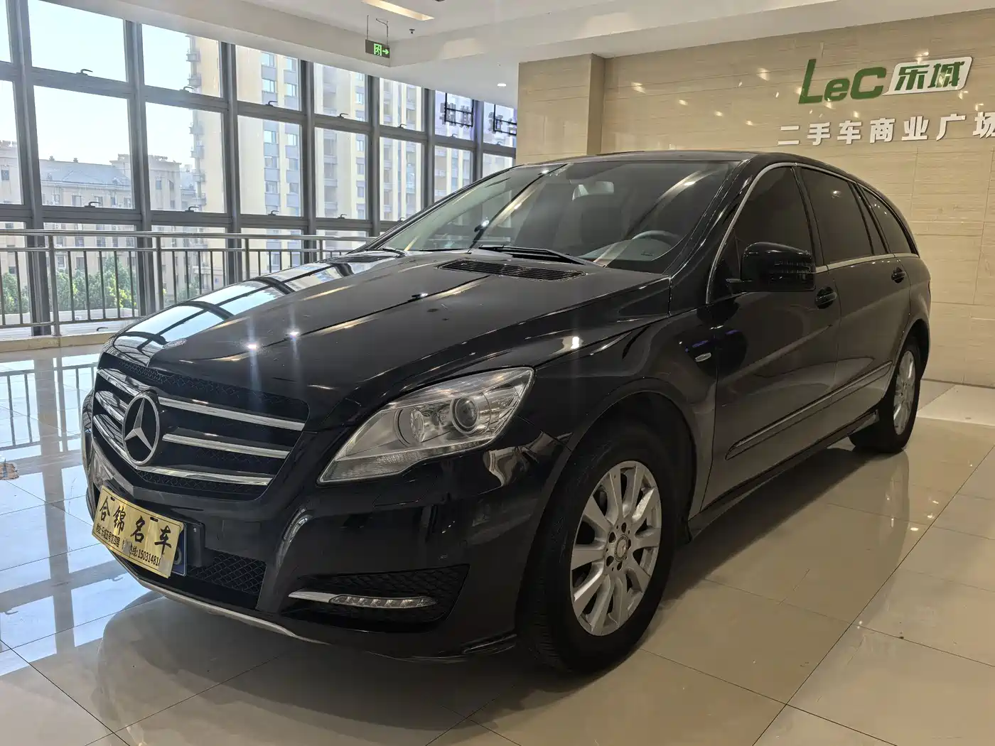 Mercedes-Benz R-Class 2017 R 320 4MATIC Business Collector's Edition фото 2