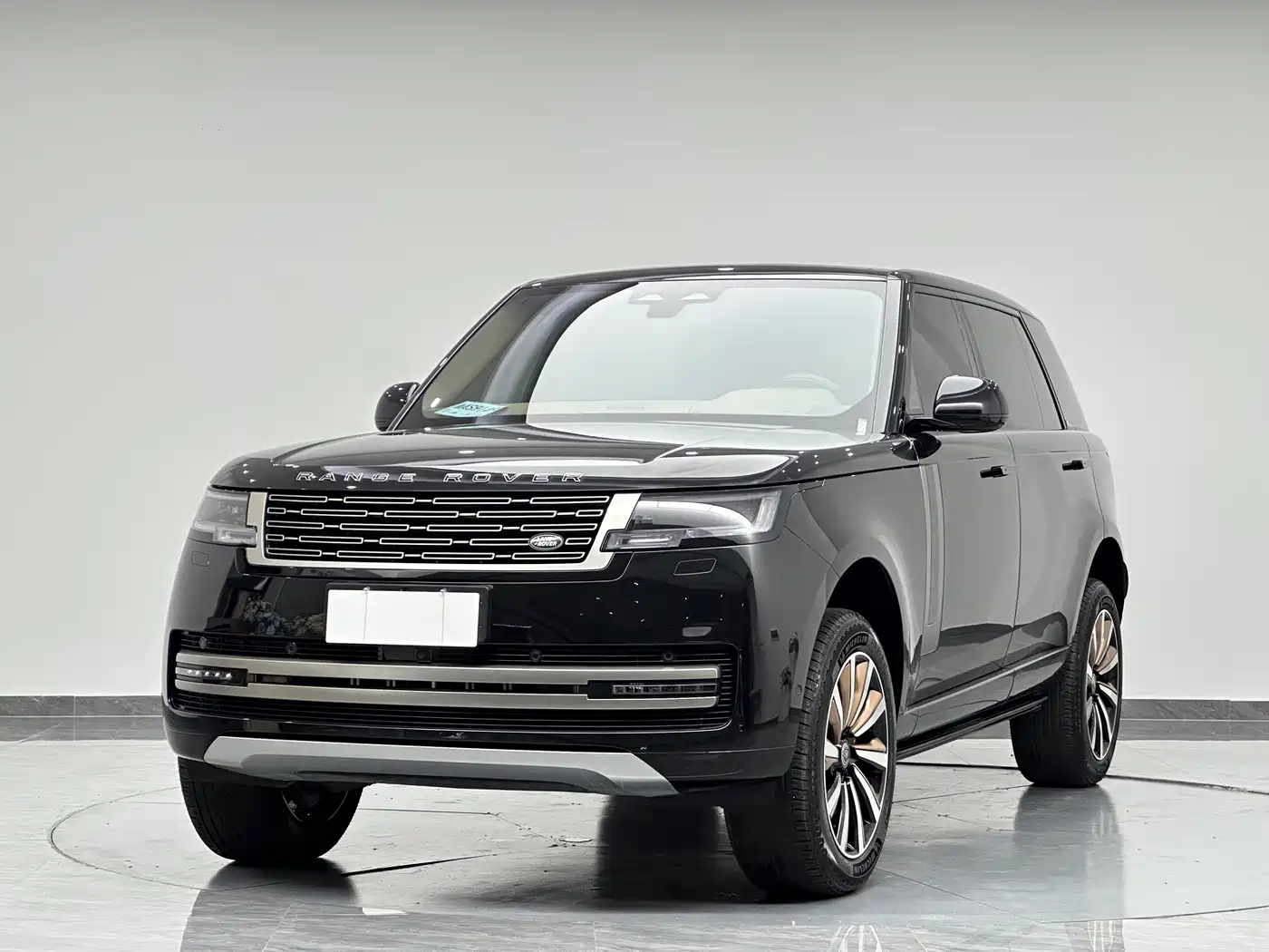 Land Rover Range Rover 2025 2025 3.0 L6 400PS Flourishing Era Extended Wheelbase