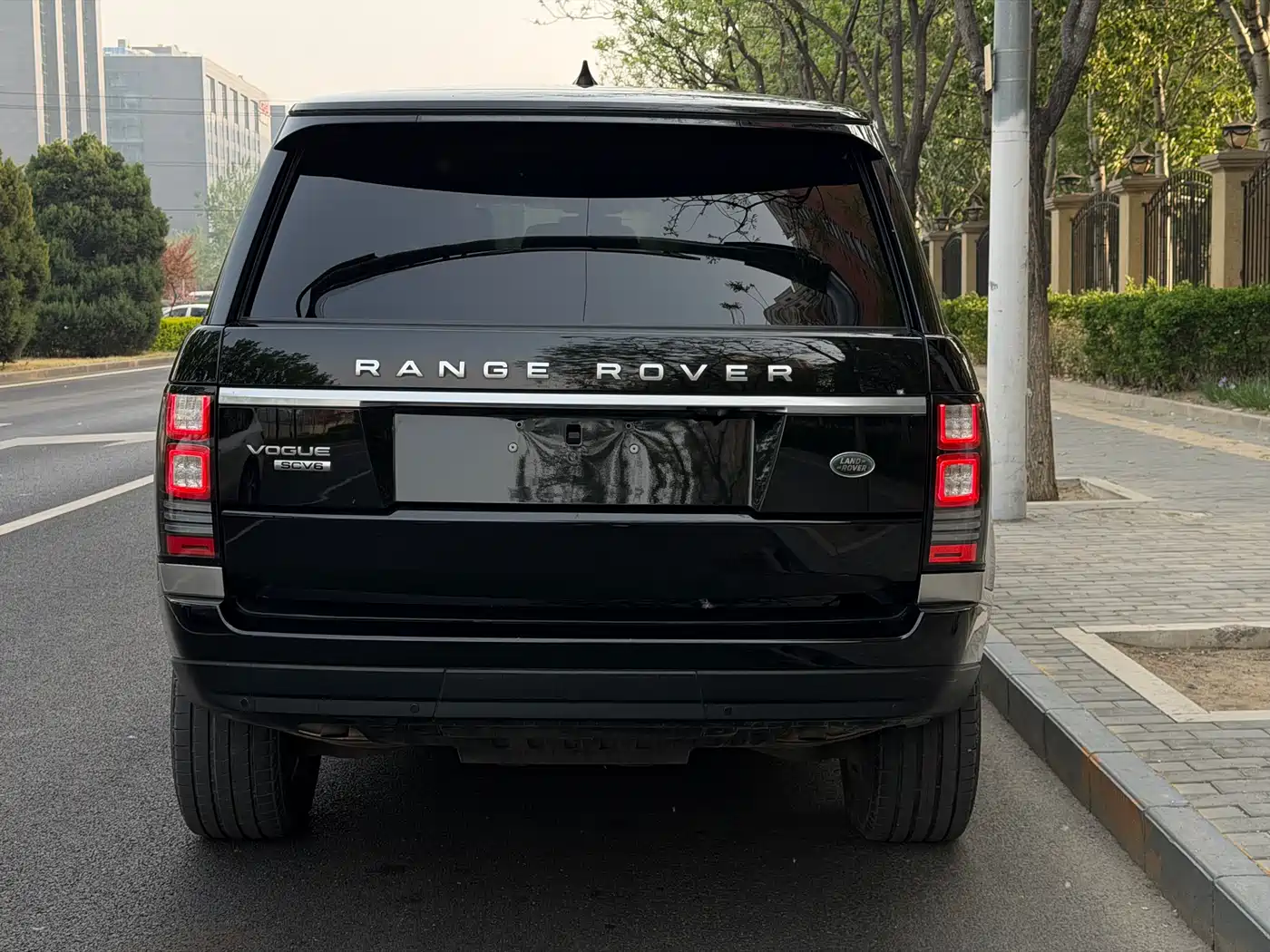 LAND ROVER RANGE ROVER
